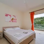 Bodini\'S Rooms